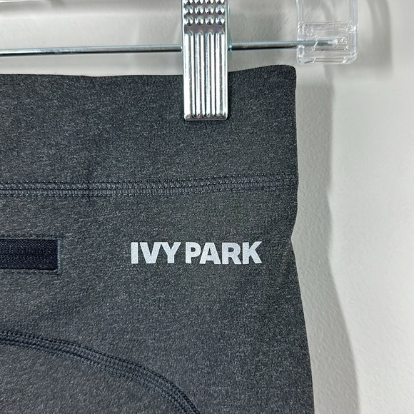 NWT Ivy Park Sculpted Crop Mid Rise Capri Leggings Size XS - Picture 8 of 16